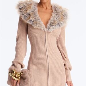 Chic Beige Knit Dress with Faux Fur Collar